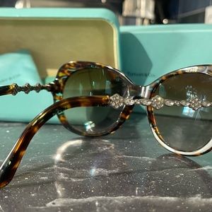 Tiffany & Co sunglasses. TF 4053 B